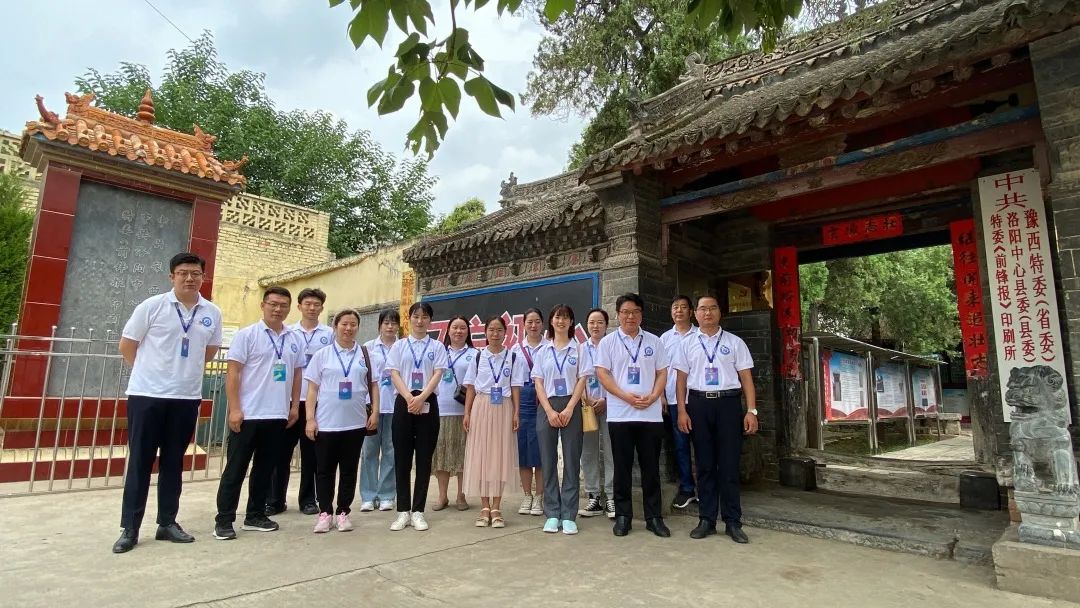 向黨獻(xiàn)禮，洛陽復(fù)興學(xué)校慶祝中國共產(chǎn)黨成立100周年